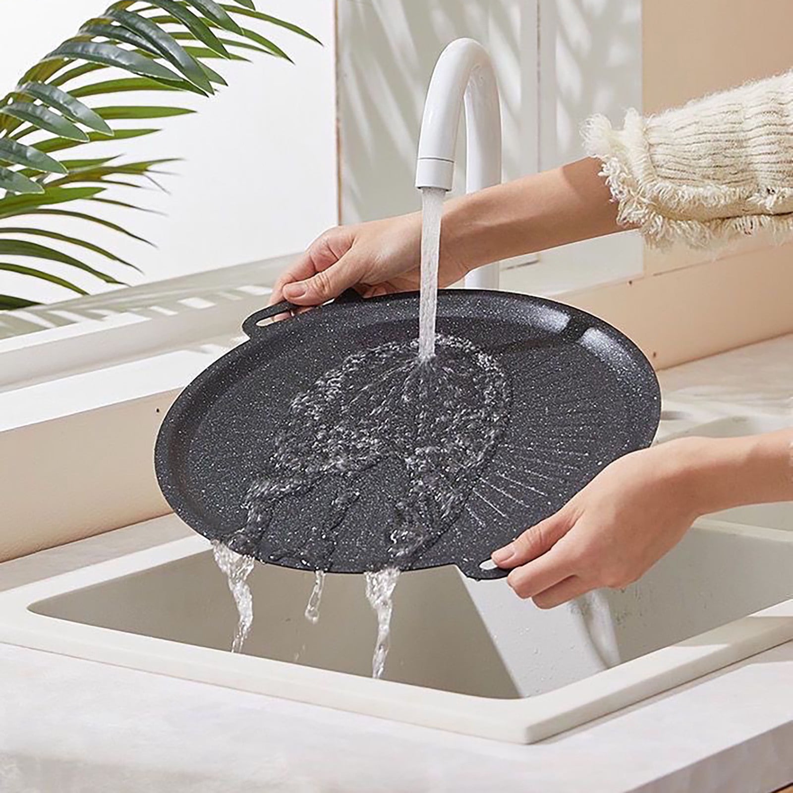 Thin Korean Grill Pan, Korean Style BBQ Grill Pan for Stove Top, 14 Inch Iron with Non-stick Coating Baking Tray on Heating Stove for Home, Party Travel and Outdoor, 1 Pcs
