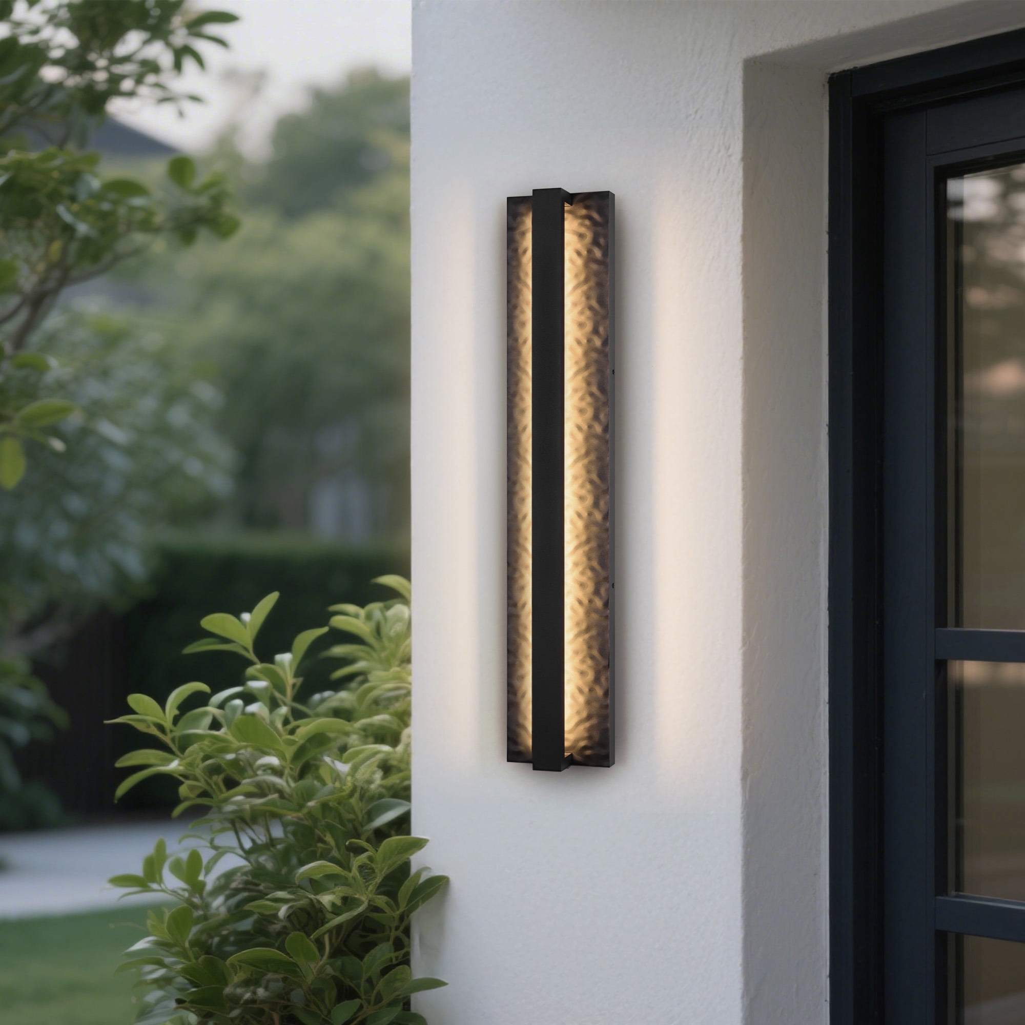 23.6in Long Outdoor Modern LED Wall Lights, Hammered Wrought Iron and Aluminum, 3000K Linear Exterior Lighting Fixtures Wall Mount Waterproof Outside Sconce for House Porch Patio Garage