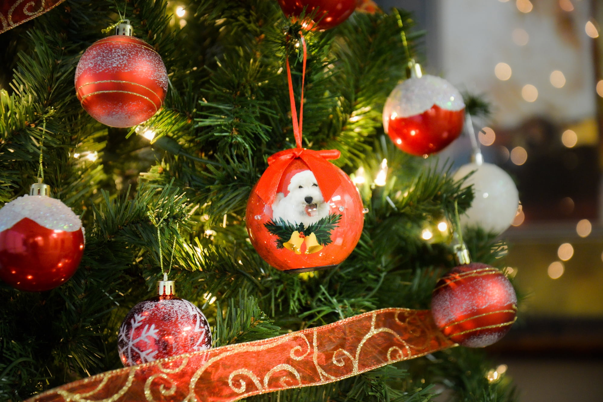 Dog Collection Twinkling Lights Christmas Ball Indoor Decorative Ornament