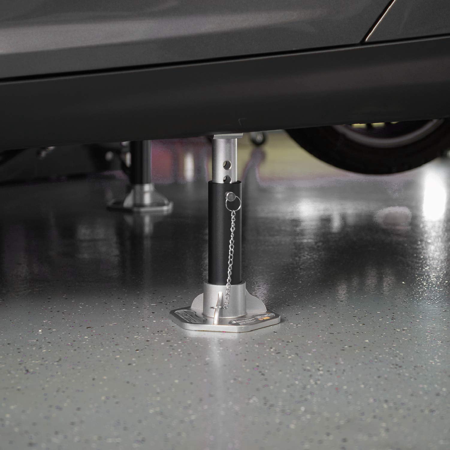 BLACK JACK Aluminum Jack Stands: 3 Ton (6,000 lb) Capacity, 1 Pair, Black/Silver