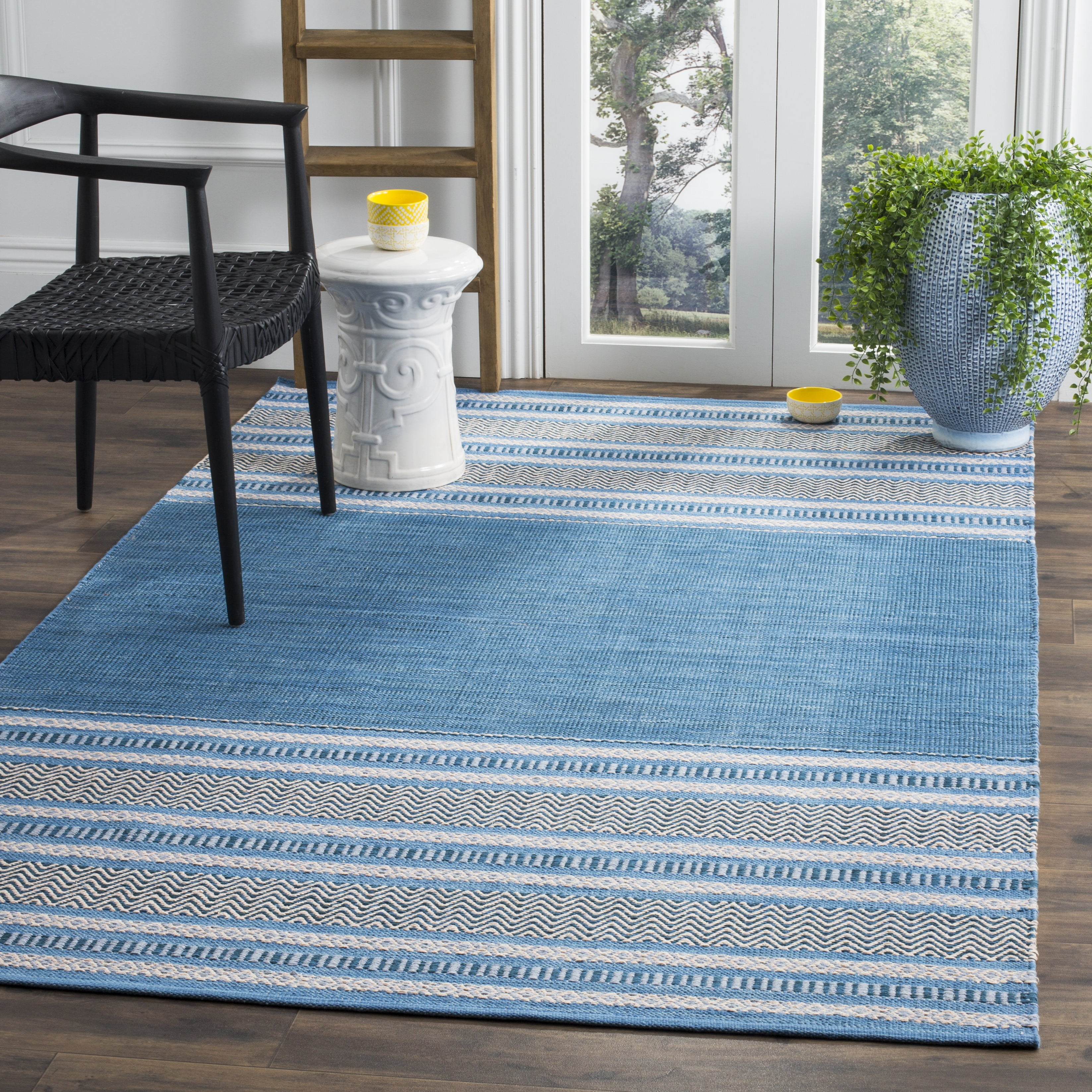 SAFAVIEH Montauk Jobeth Striped Cotton Area Rug, Blue/Grey, 8' x 8' Square
