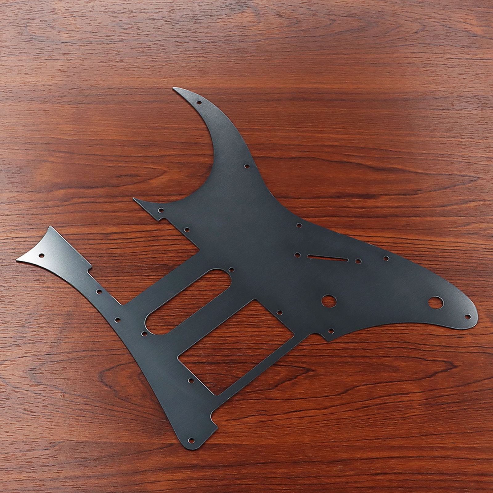 Electric Guitar Pickguard Guitar Scratch Plate Guitar Part Protective Guard Metal Texture Guitar Faceplate for Guitar