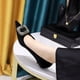 thumbnail image 4 of Estilo De Mujer Con Tacones Medios De Banquete Finos De Gamuza Boca Baja Punta Puntiaguda Engrosada Metal Agua Diamante Botón Zapatos De Mujer, 4 of 5