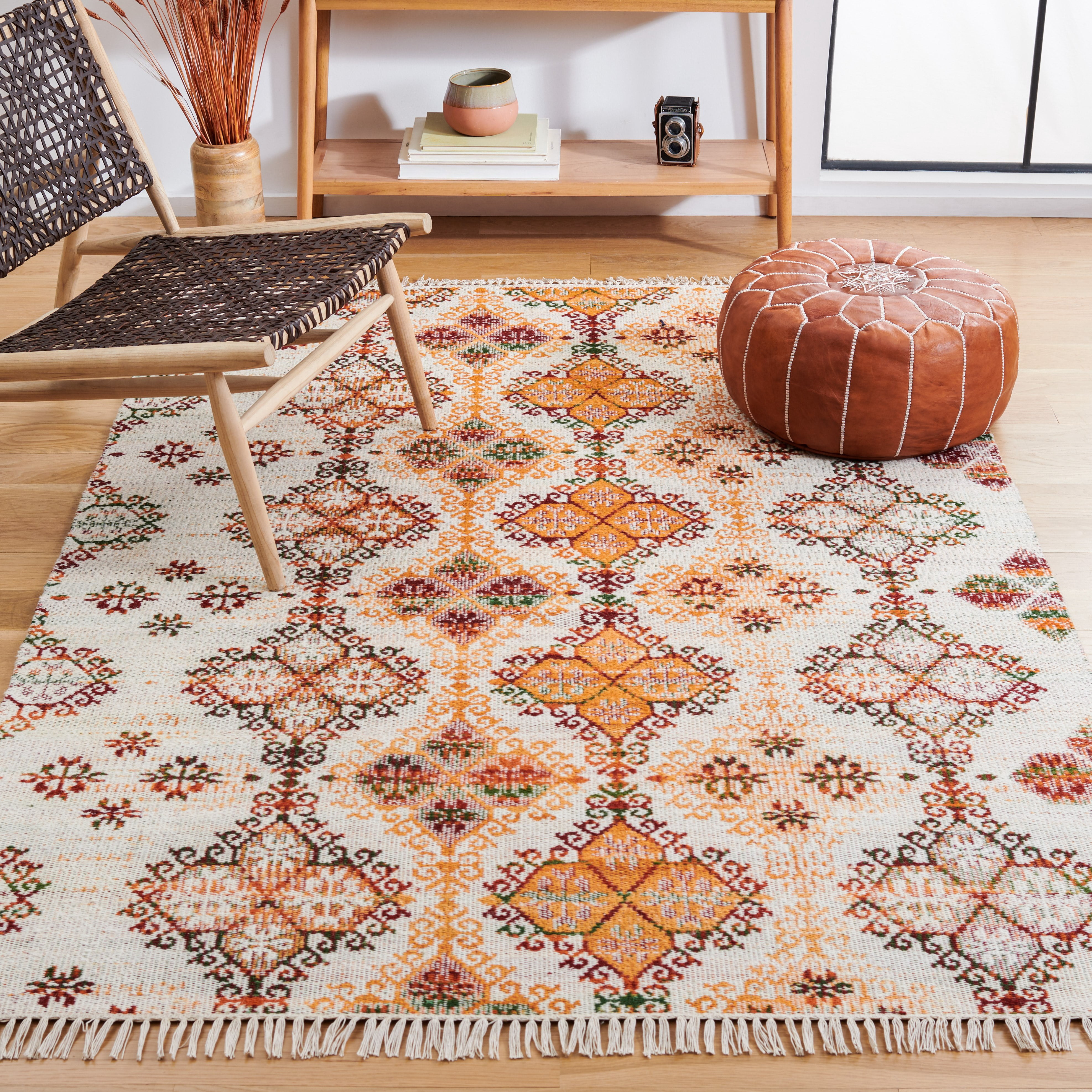 SAFAVIEH Kilim Heathe Tribal Wool Area Rug, Ivory/Gold, 5' x 8'