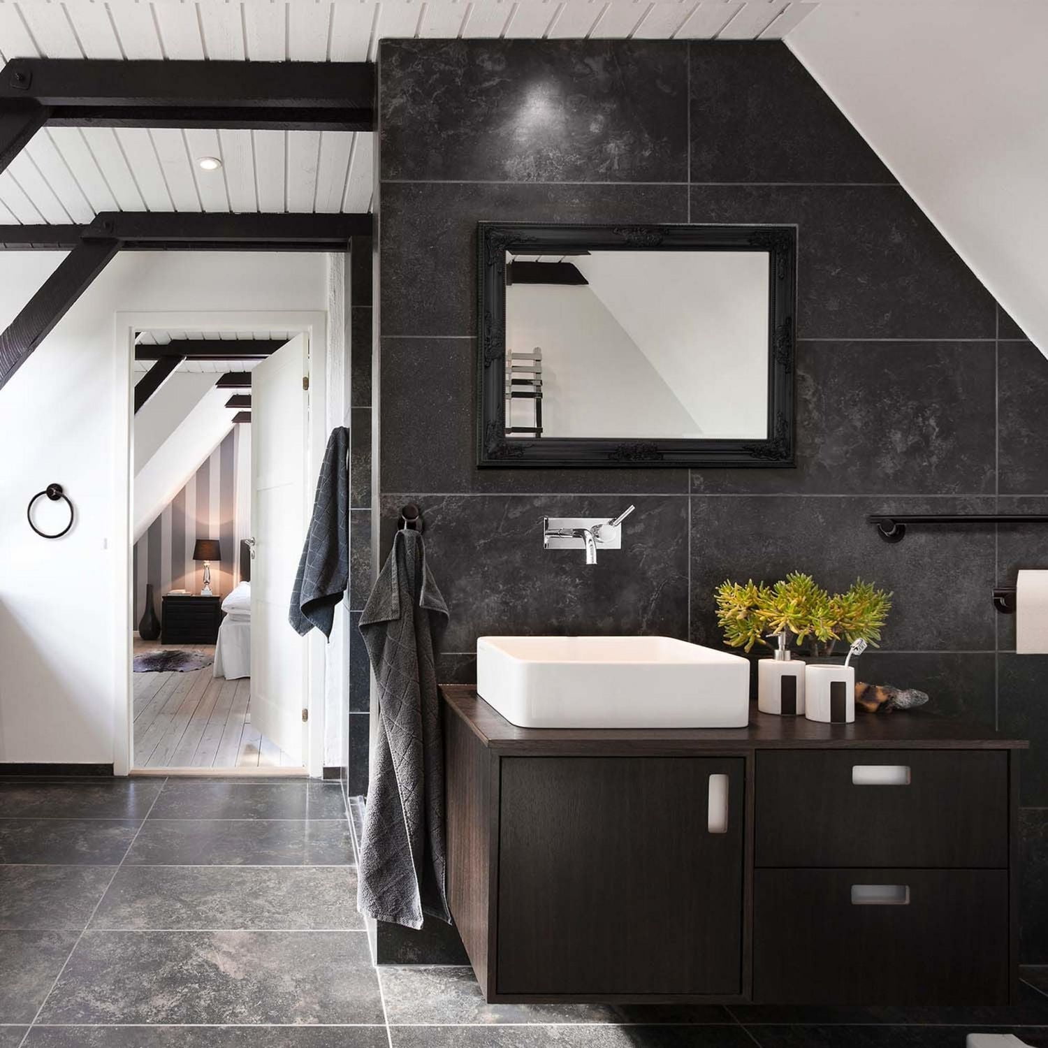 Napoli 4-Piece Matte Brass Bathroom Hardware Accessory Kit