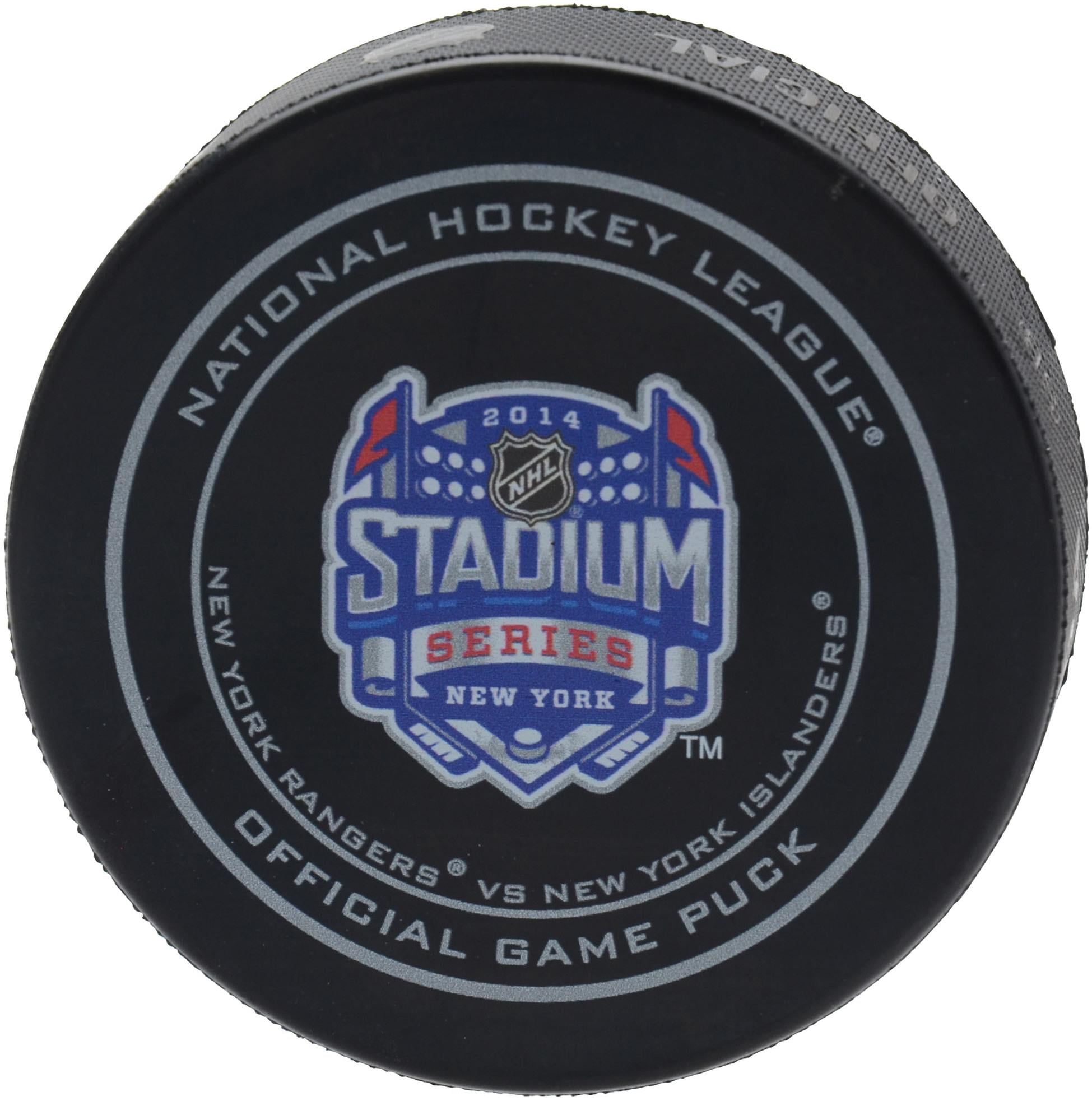 New York Rangers vs. New York Islanders 2014 NHL Stadium ...