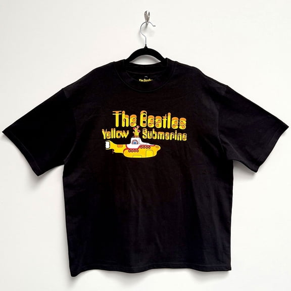 The Beatles Unisex Oversized Boxy T-Shirt Logo & Sub (Black)