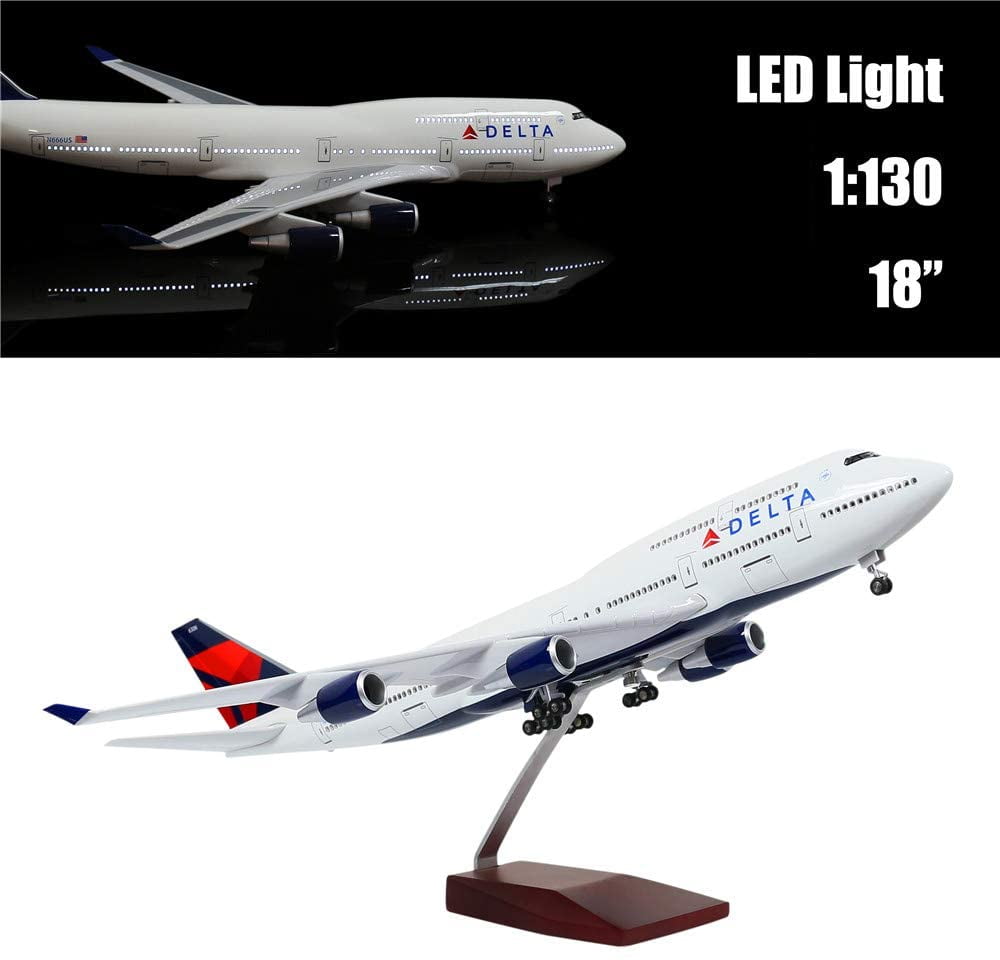 Lose Fun Park 18 1:130 Scale Aircraft Model Delta 747 Plane Model with LED Light for Collection or Gift 