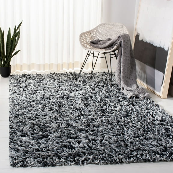 SAFAVIEH Rio Kynaston Solid Polyester Shag Area Rug, Black/Ivory, 6' x 6' Square