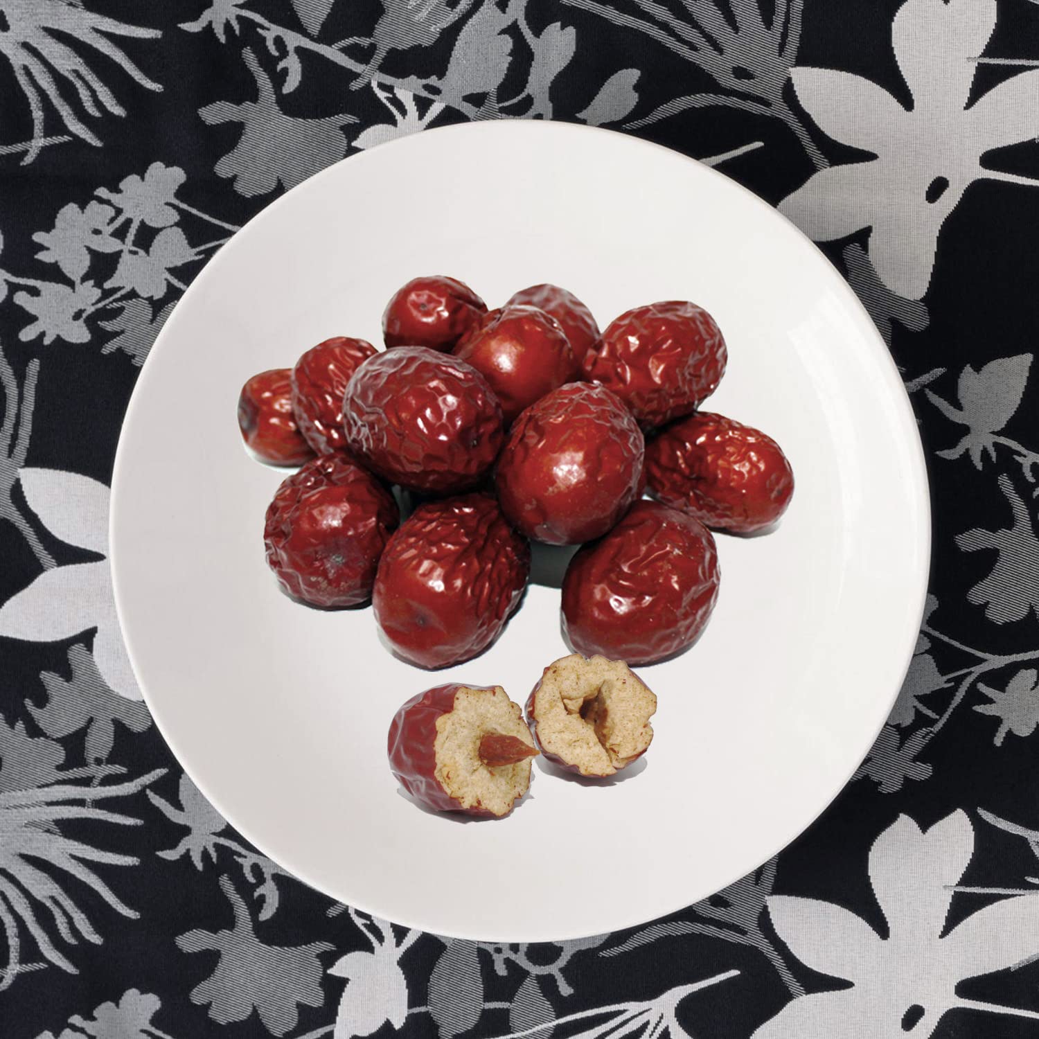 4 Pound  Premium Jujube Red Dates, 100% Natural Red Date High Vitamins, High Nutrition, Health Snack, Selected Dried Fruit, Big Delicious