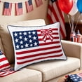thumbnail image 1 of Funda de Cojín Patriótica con Diseño de Lazo y Bandera – Funda de Almohada Lumbar Decorativa para El Día de La Independencia, Decoración Del Hogar y Uso Festivo En Interiores y Exteriores., 1 of 6