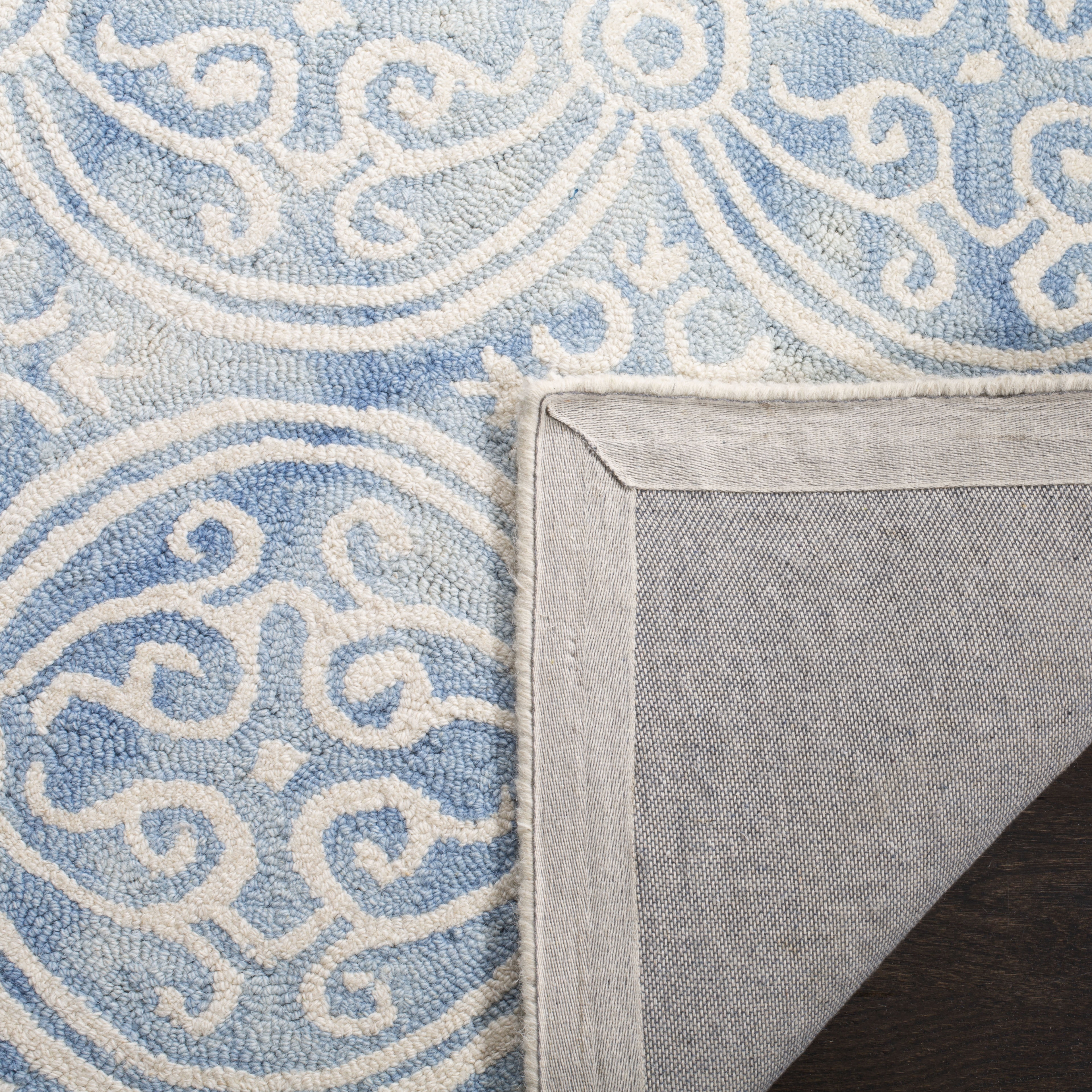 Safavieh Dip Dye Cyan Distressed Area Rug, Blue/Ivory, 5' x 8'