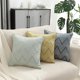 thumbnail image 4 of Almohada ondulada de jacquard sólido simple y moderna, 4 of 6