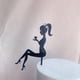 thumbnail image 5 of Adorno de torta Macarena Tacones altos Chica Dama Corazon negro, 5 of 7
