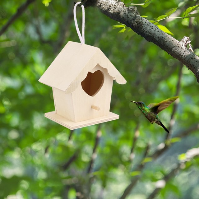 Wooden Bird House Hanging Heart Shaped Nesting Box Birdhouse For Outdoor Garden Decorations