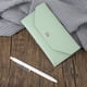 thumbnail image 5 of Sobres para dinero en efectivo, diseño minimalista, reutilizables, ligeros de llevar, para uso diario y ocasiones especiales, fabricados con cuero sintético duradero (verde), 5 of 7