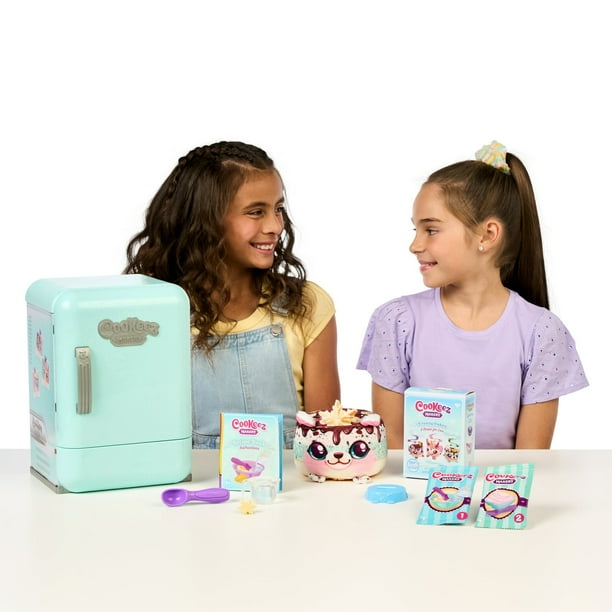 Cookeez Makery Freezy Cakez Fridge & Pancake Treatz Pan - Walmart