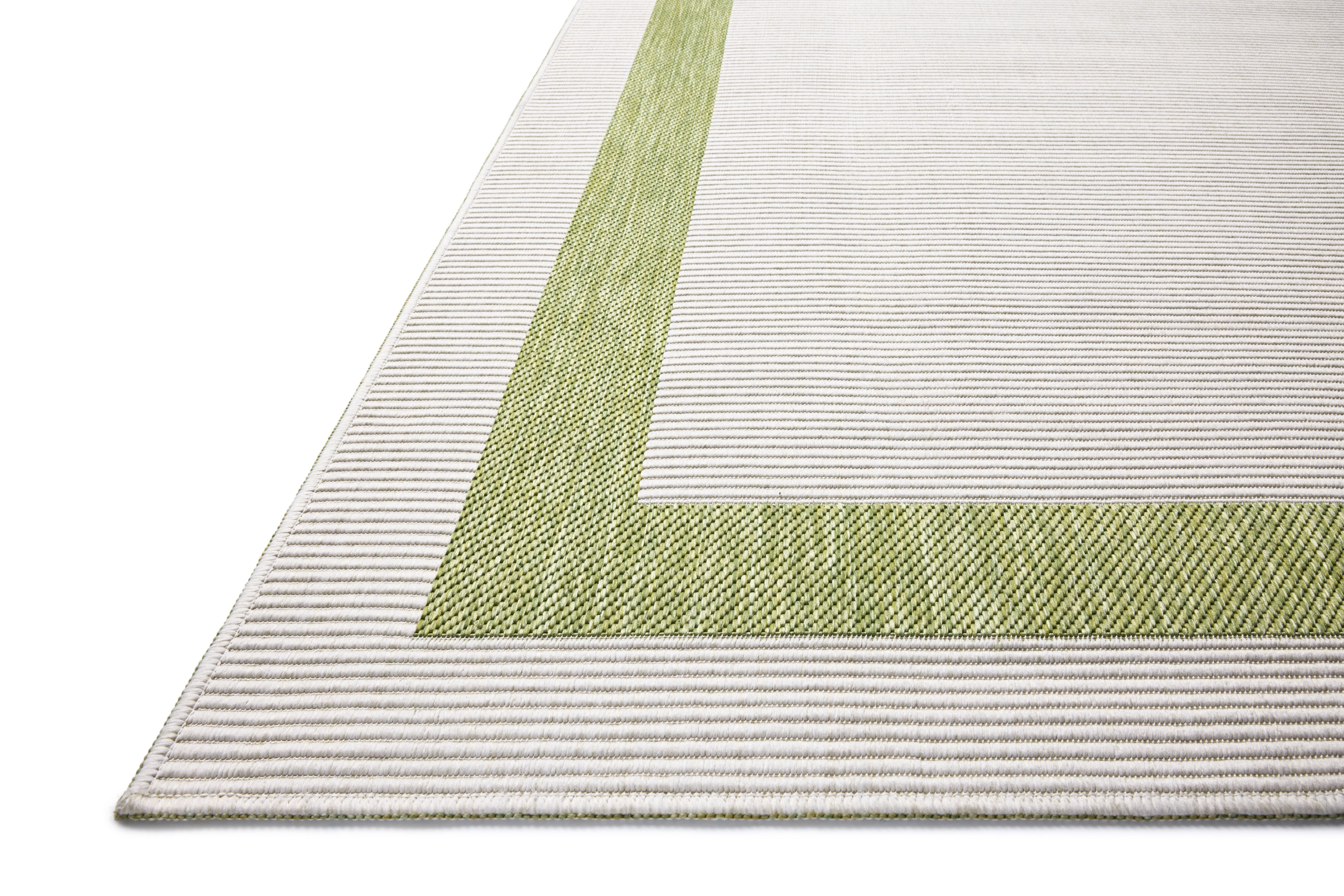 Indoor Outdoor Rug 4x6, Reversible, Loloi Easton Green / Ivory (4' x 6')