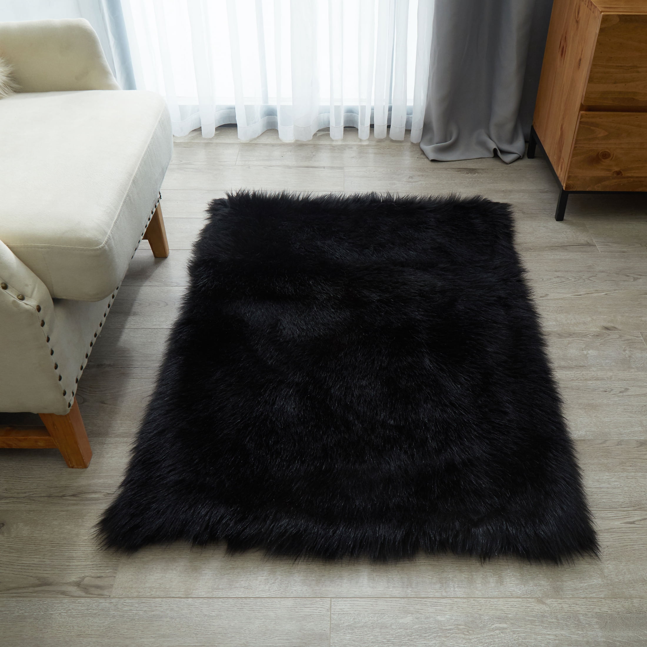 Mainstays Black Faux Fur  Non-Skid Fluffy Floor Rug for Living Room, 30"x46"