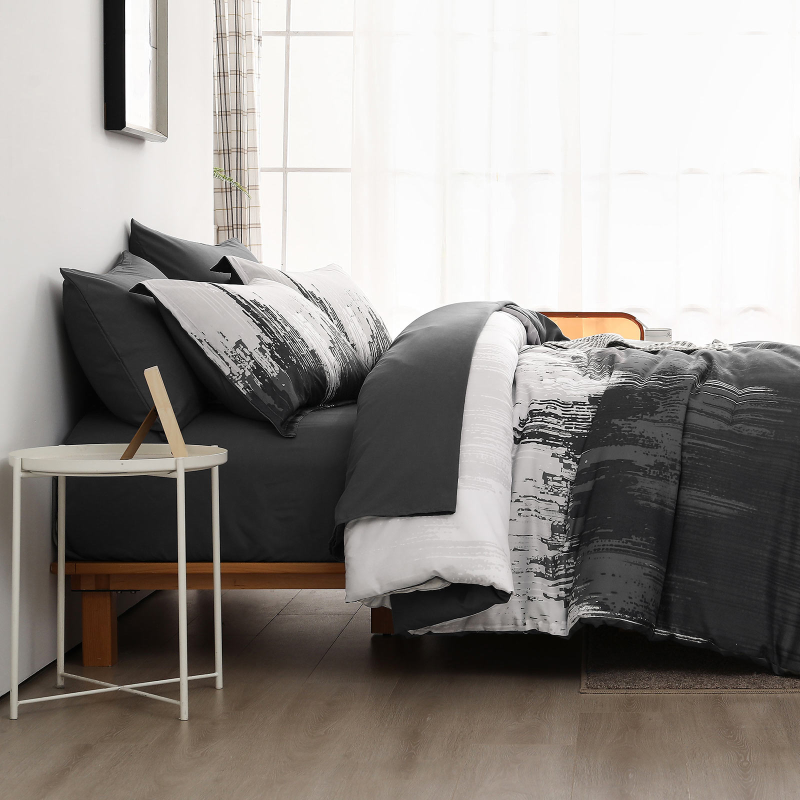 Dintszyayue White Gray Comforter Set King,7Pcs Abstract Gradient Soft Bed in a Bag Adult(90"x104")