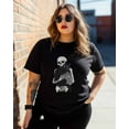 thumbnail image 3 of Women's Graphic T-Shirt Black 4XL Women's Tops Skull Holding Black Cat Crew Neck Short Sleeve Shirts for Women, 3 of 3