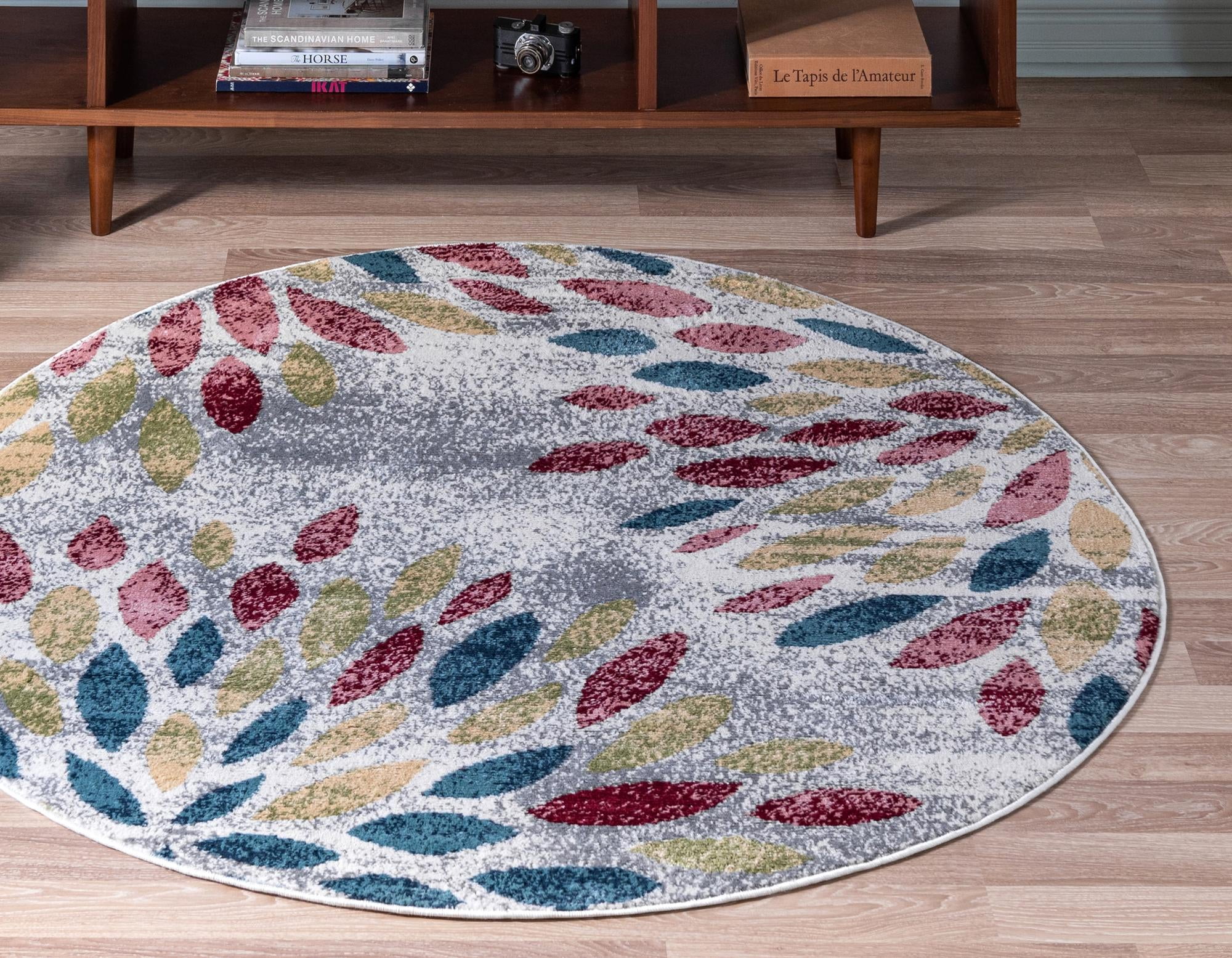Charleston Collection Rug 5 Ft Round Multi LowPile Rug
