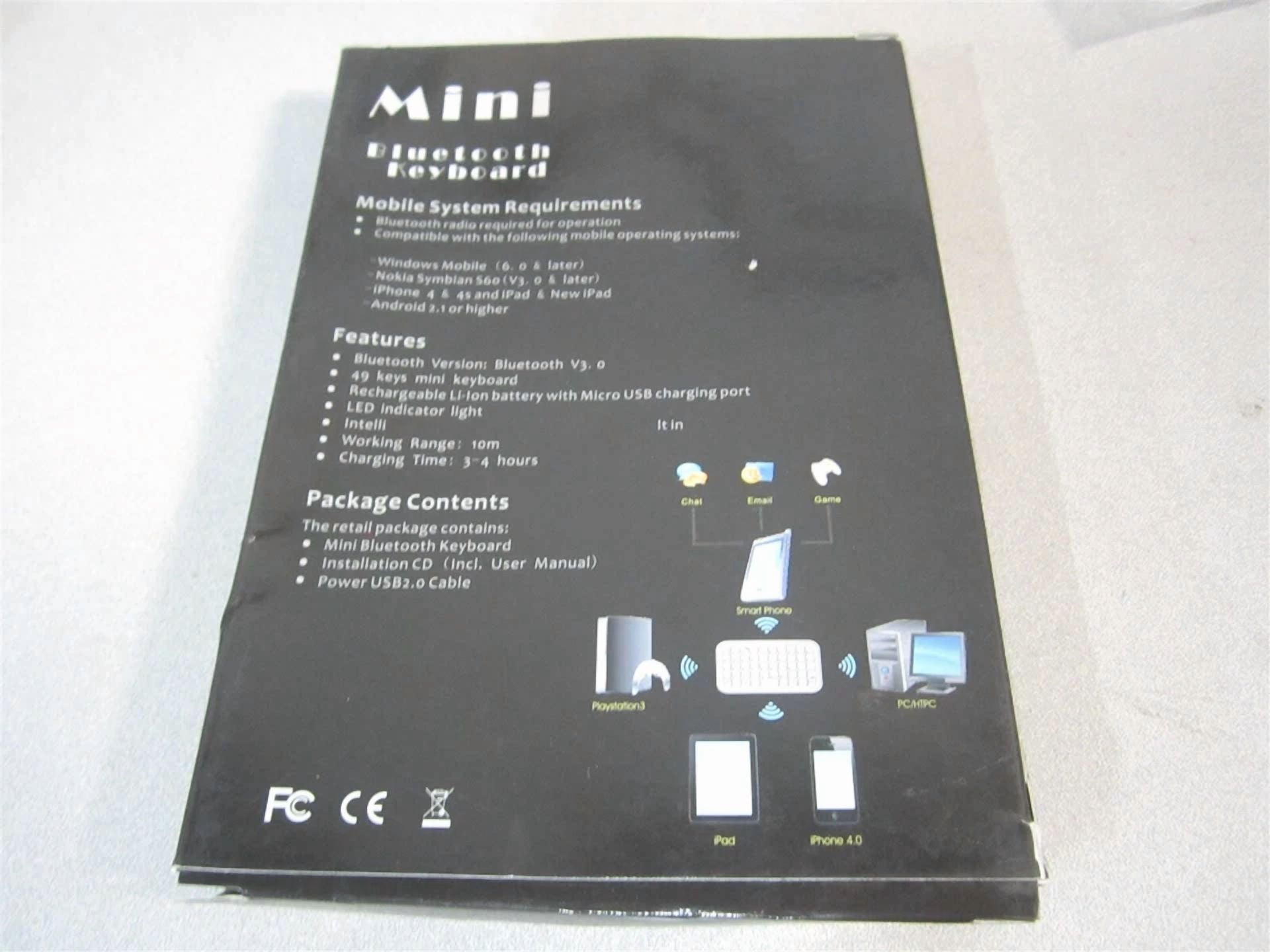 CRESTIN- SIANA- Mcm (83-14250) Black Bluetooth 3.0 Rechargable Mini Keyboard