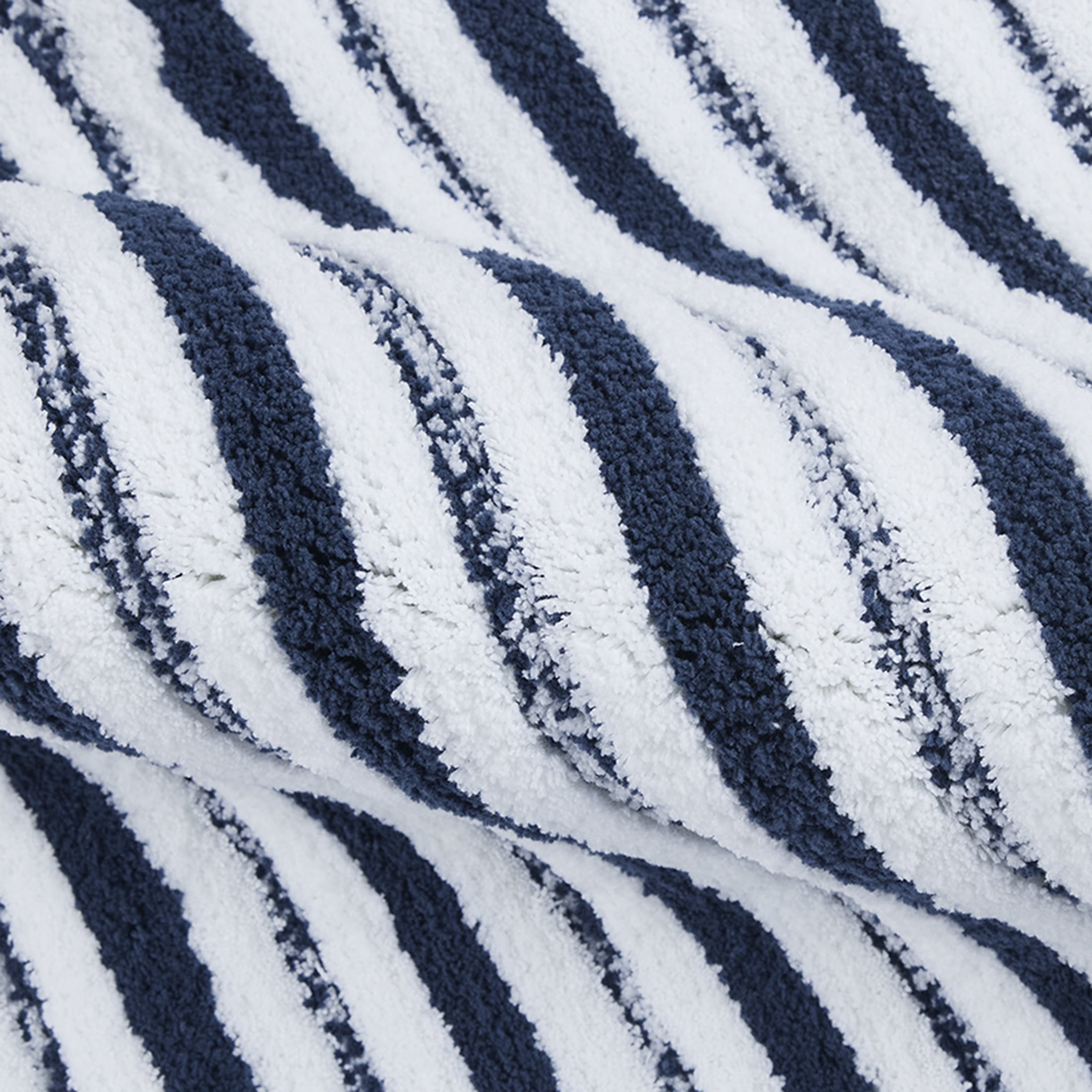 Better Homes & Gardens Signature Soft Tufted Stripe Bath Rug, Blue Admiral & White, 20" x 34"