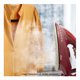 thumbnail image 2 of Plancha de Vapor Oster Suela Aeroceramic Serie 7600 Color Vino, 2 of 5