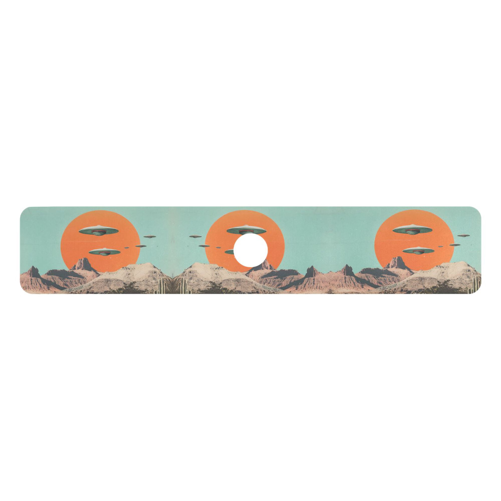 Yayeee Faucet Mat for Kitchen Sink 30" Diatomite Long Splash Guard Pad, Retro UFO
