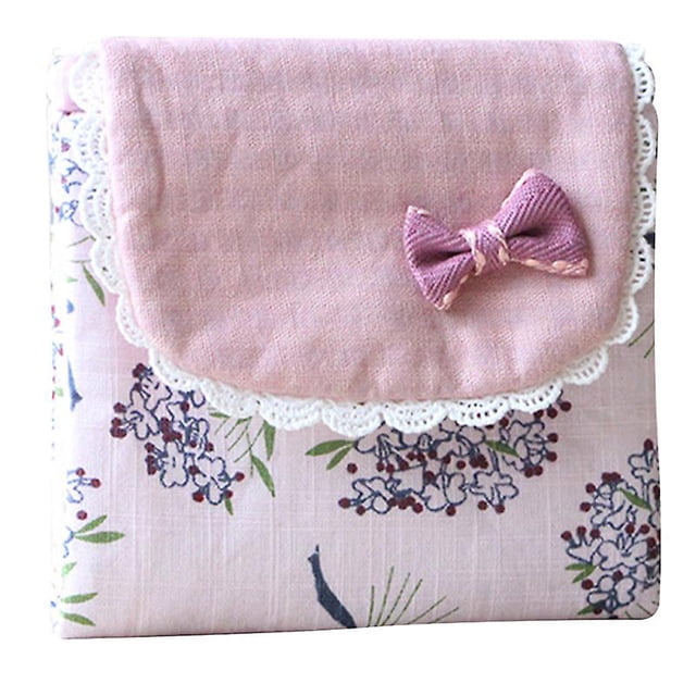 1 bolsa de pañales pequeña.