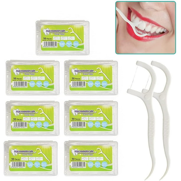 Gros Plan Un Homme Se Brosser Les Dents Cure-dent En Plastique Avec Du Fil  Dentaire