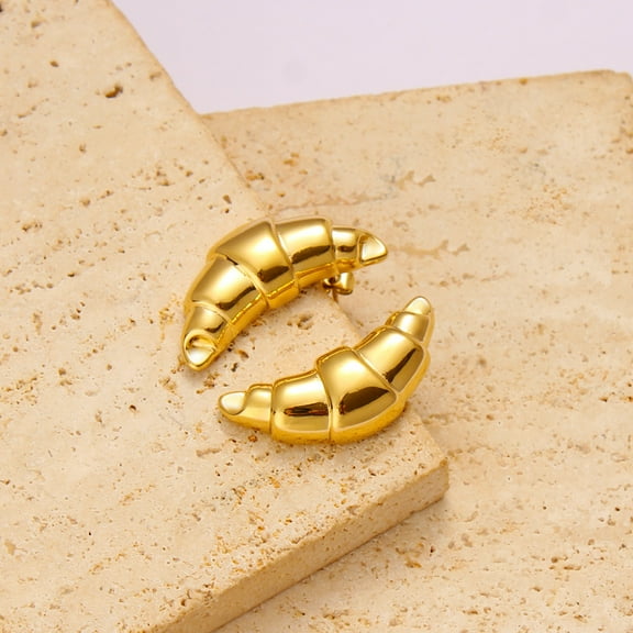 Sunyuer 18K Gold Plated Croissant Stud Earrings – Valentines Earrings for Women, Elegant Gold Earrings, Hypoallergenic Valentines Jewelry Gift for Women, Tarnish-Resistant