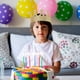 thumbnail image 4 of 4 coronas de cumpleaños para niños, para fiestas de cumpleaños, rey, reina, príncipe, princesa, corona dorada, diadema elástica brillante para niños, para fiestas de cumpleaños, disfraces y ocasione, 4 of 5