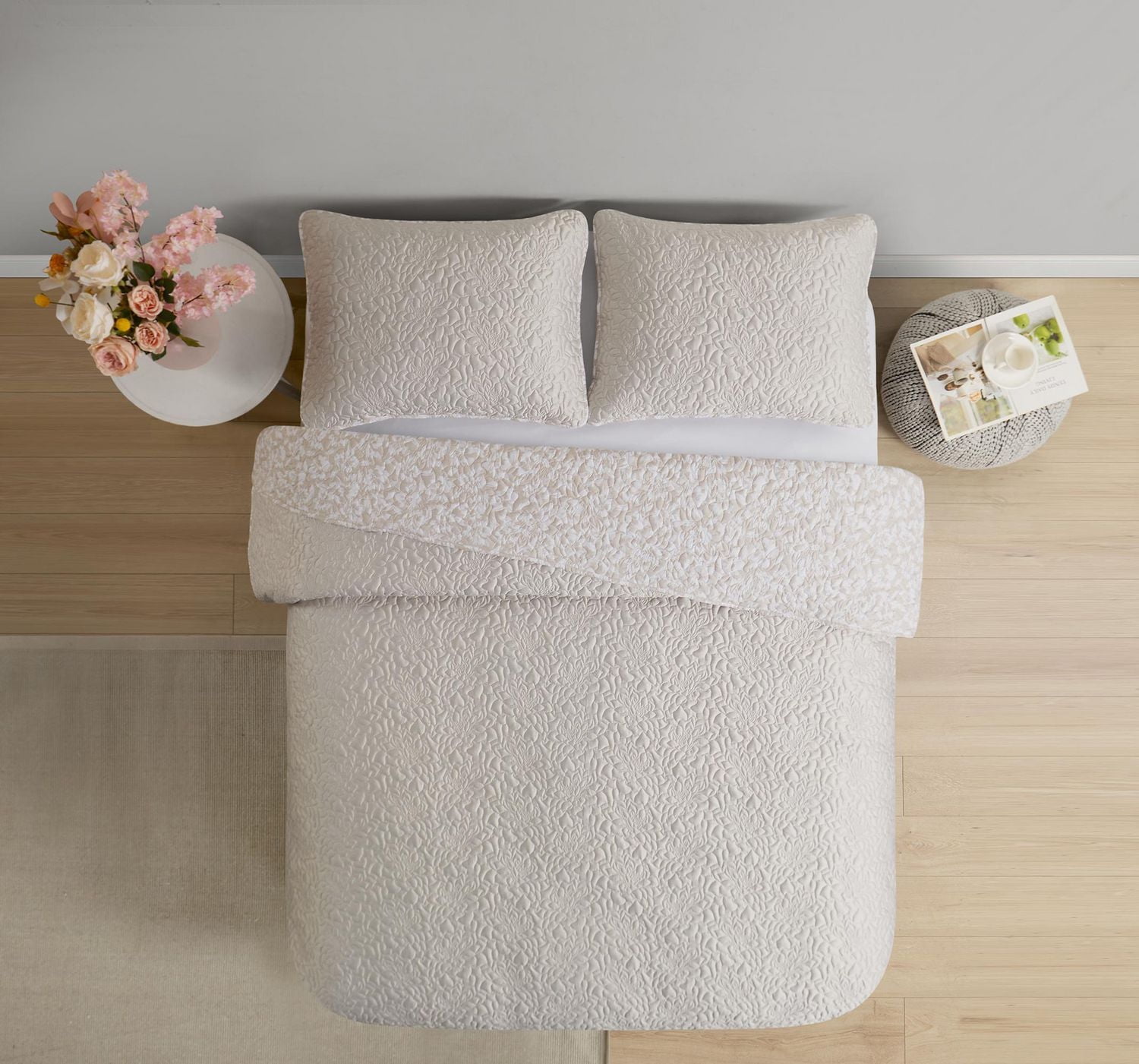 Valerie 3 Piece Reversible Quilt Set