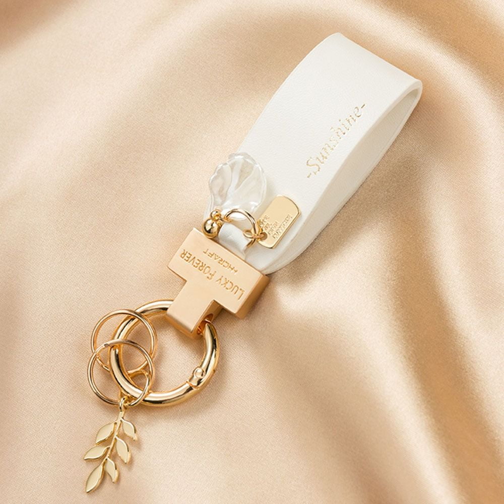 French Luxury Car Keychain Accessories High Quality PU Leather Key Chain  for Women Fashion Colorful Shell Keychains Pendant Gift