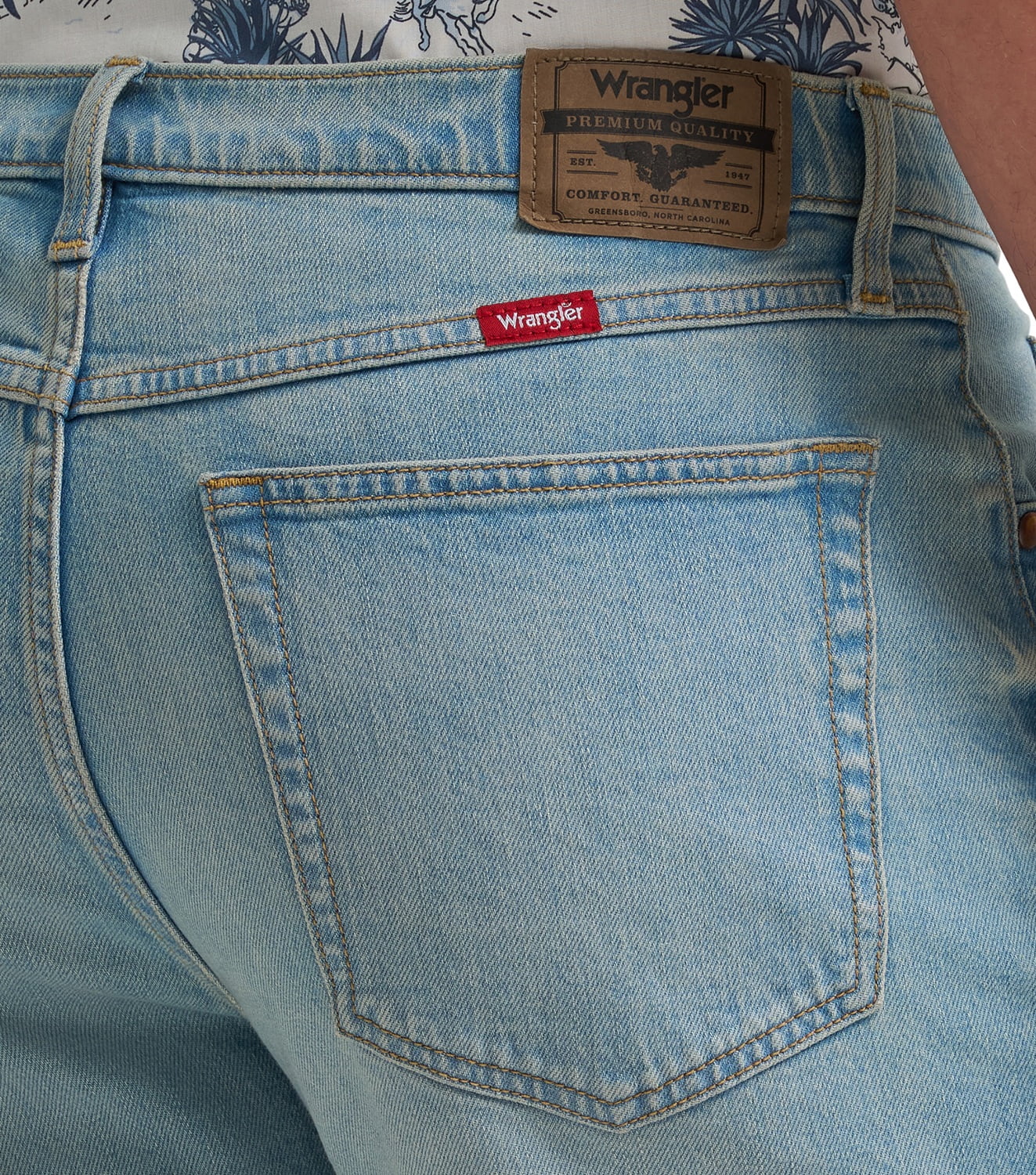 Wrangler® Men's Regular Fit Five Pocket Stretch Denim Short