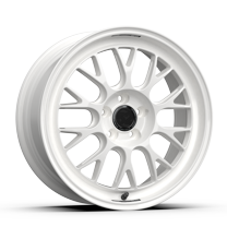 fifteen52 Holeshot RSR 18x9.5 5x114.3 38mm ET 73.1mm Center Bore Rally White