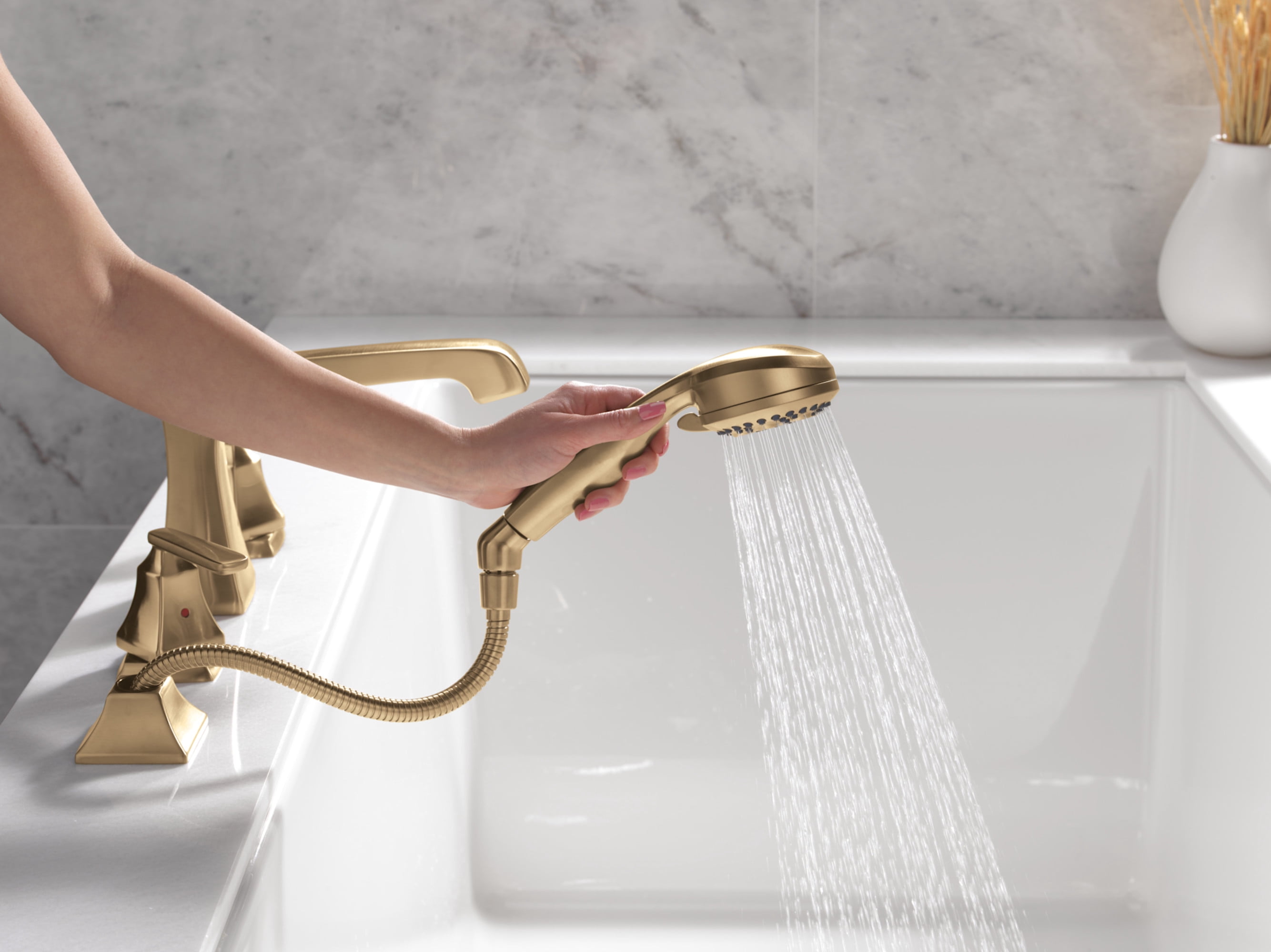 Delta T4764 Ashlyn Deck Mounted Roman Tub Filler - Black
