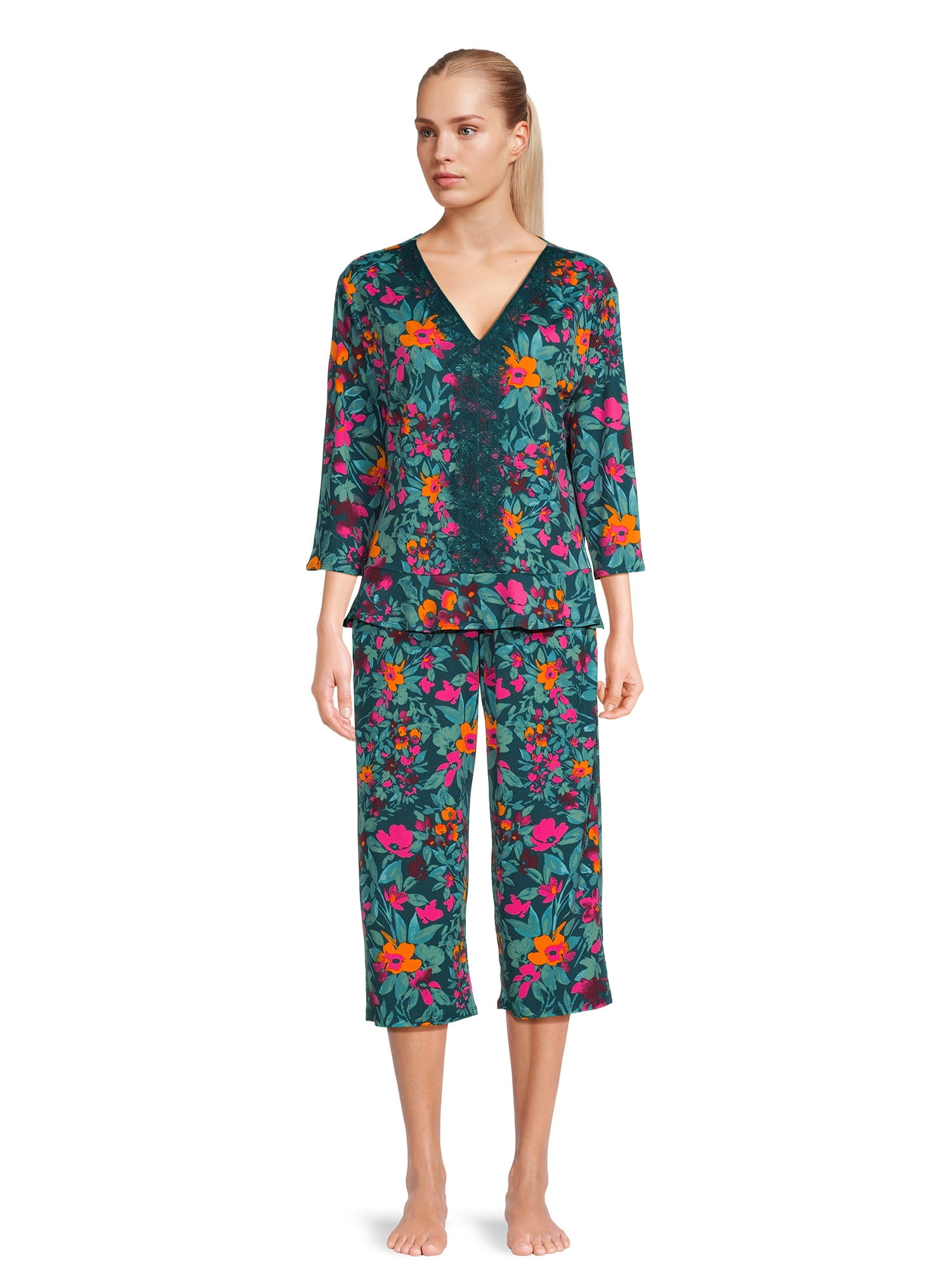 The Pioneer Woman 3/4 Sleeve V-Neck Top and Cropped Pant Pajama Set, 2-Piece, Women's
