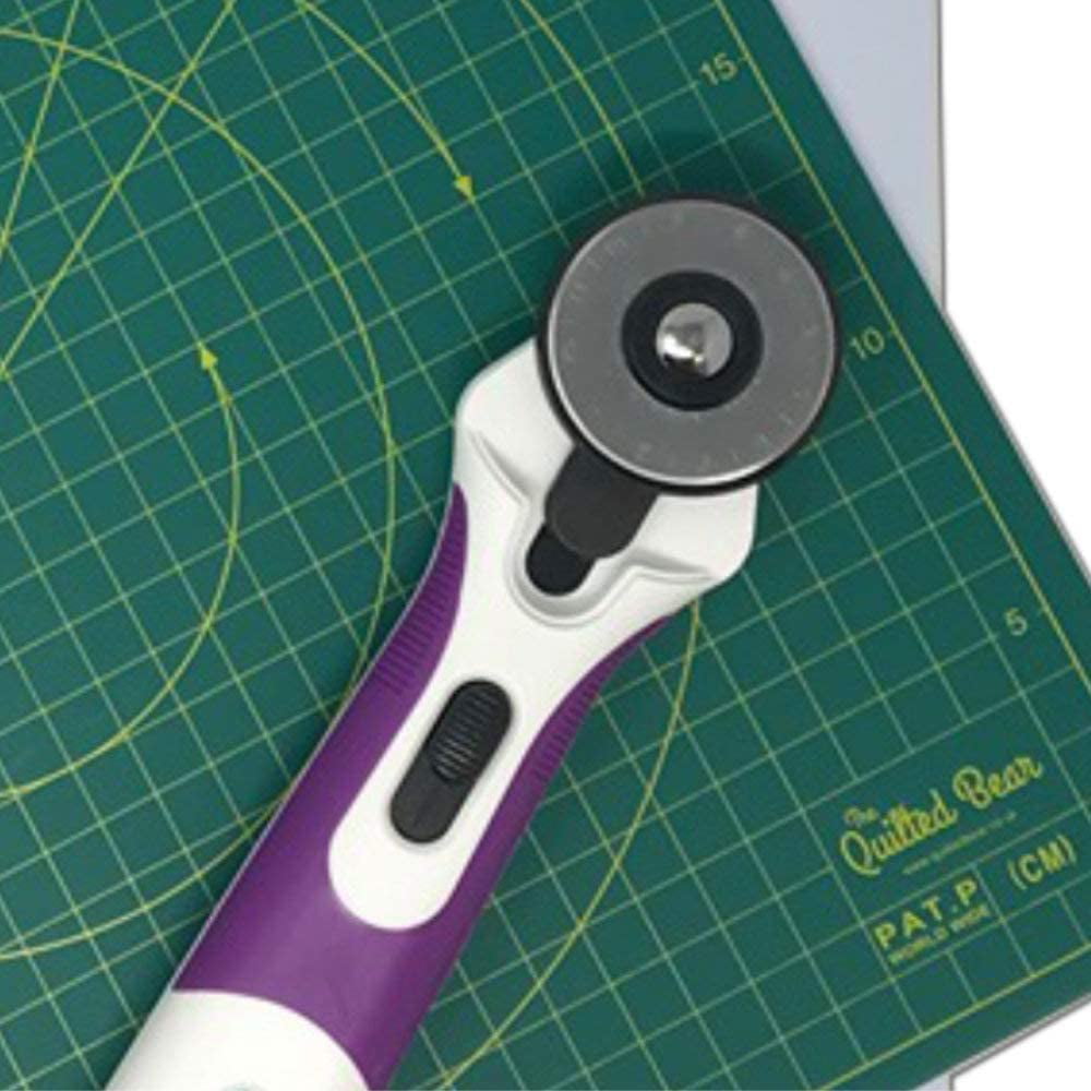 The Quilted Bear Rotary Cutter - Ergonomic Soft Grip Rotary Cutter