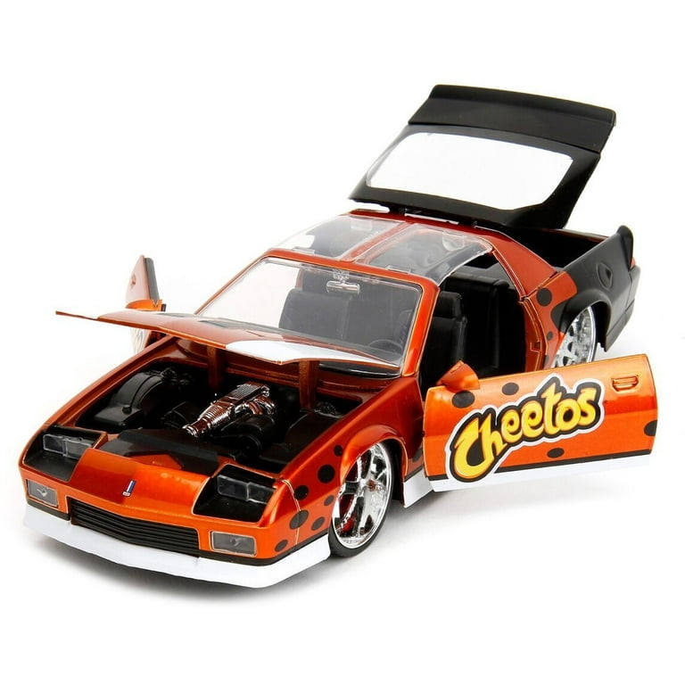 Jada Toys Diecast Model - Cheetos 1:24 1985 Chevy Camaro Z28
