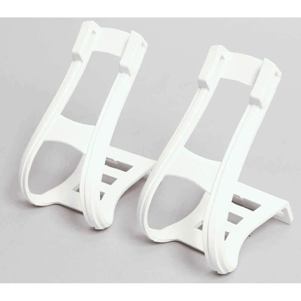 plastic toe clips