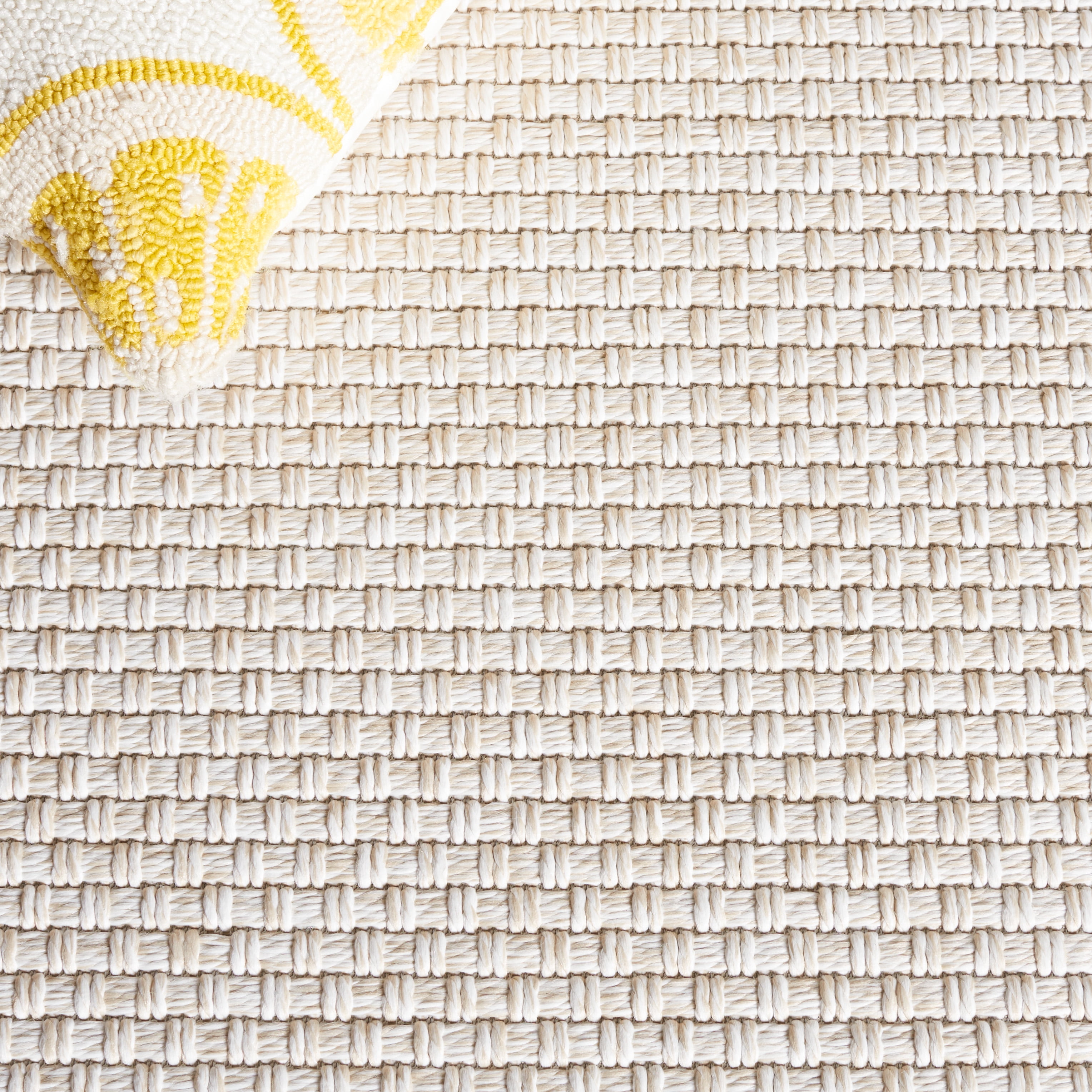 SAFAVIEH Sisal All-Weather Delroy Solid Indoor/Outdoor Area Rug, Ivory, 5' x 7'6"