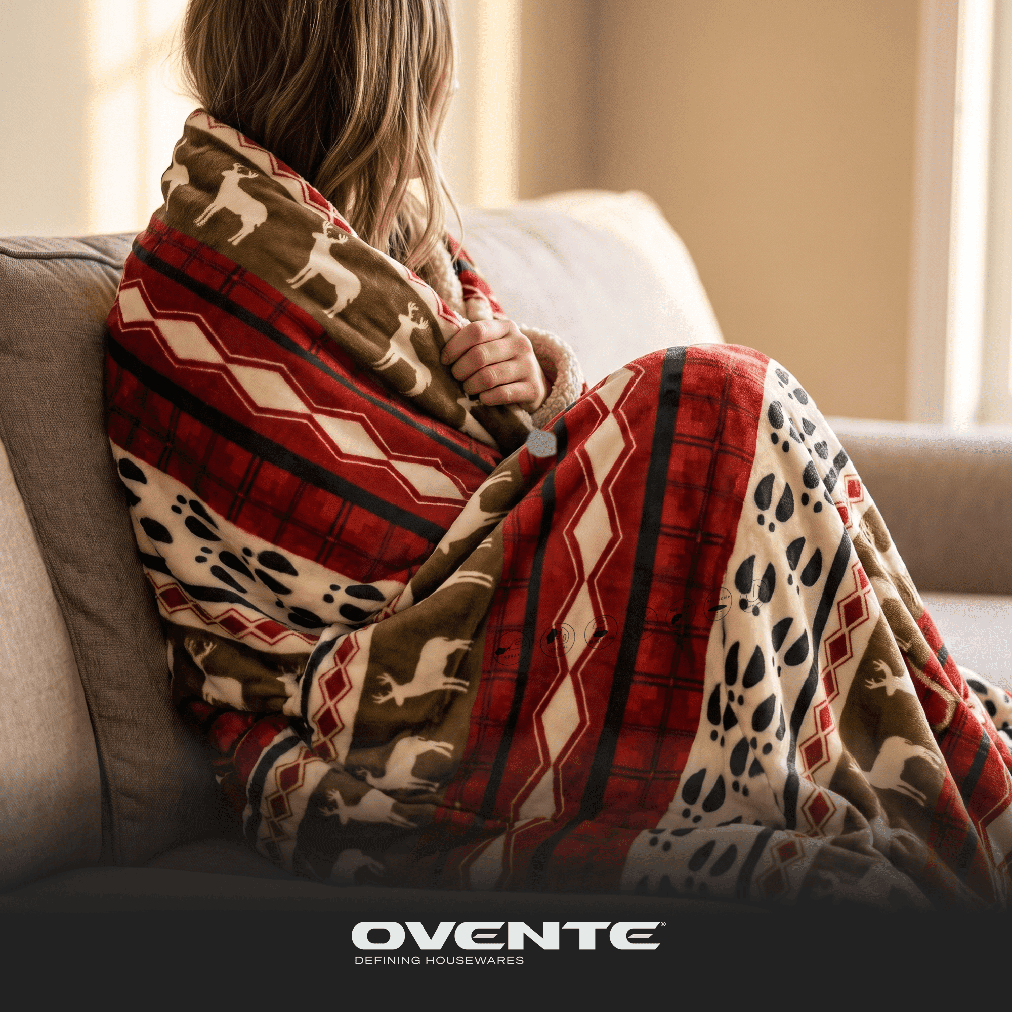 OVENTE Sherpa Throw Blanket, 50"x60", Reindeer Design, Red BLN4688 | Thick and Warm Blanket for Winter, Soft Fuzzy Plush Throw Gift or Sofa Couch Cover for Christmas or Holiday Season