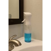 Mainstays Plastic Mister Spray Bottle, White/Clear, 2-Pack