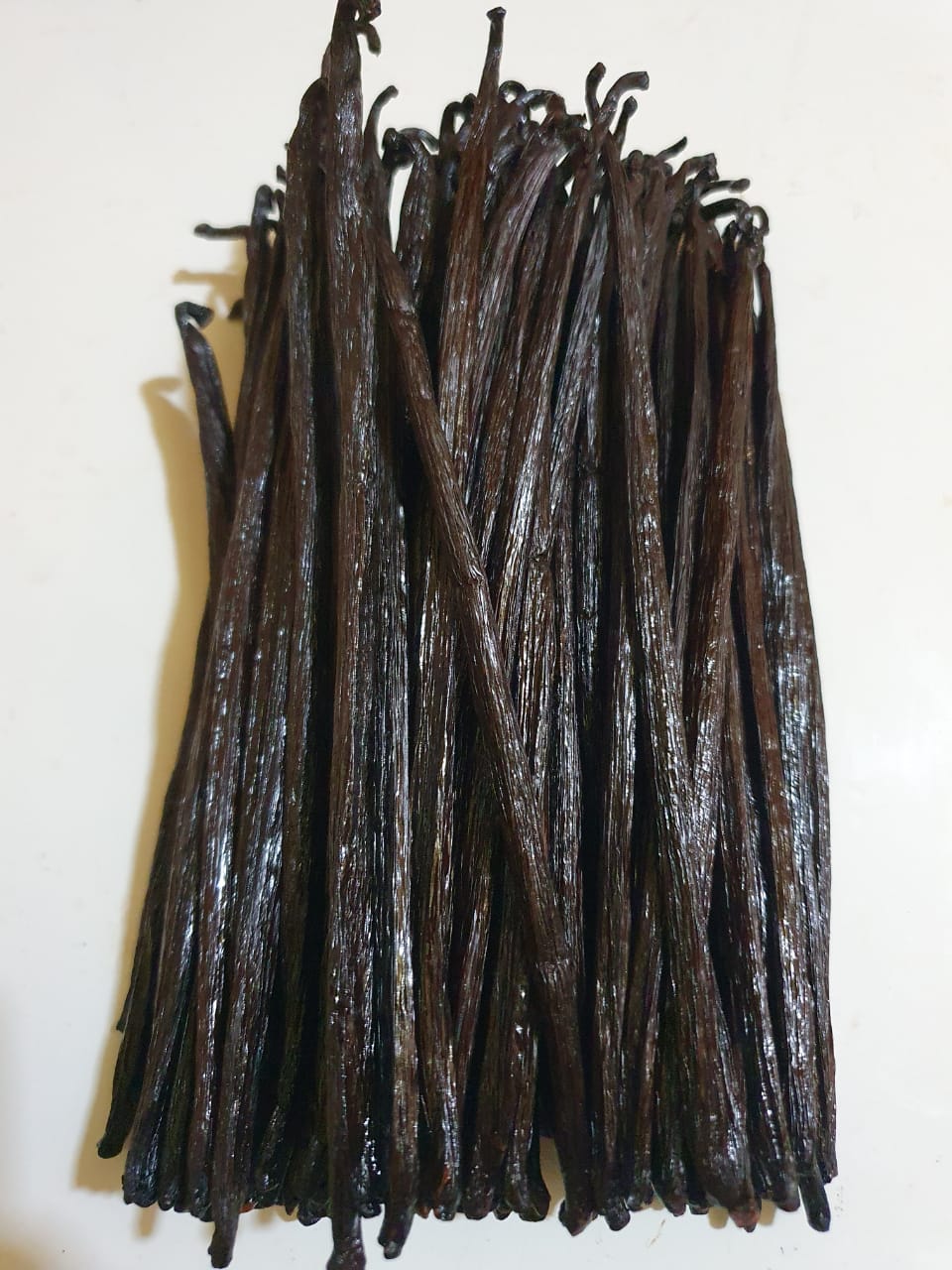 25 Ugandan Vanilla Beans Whole Grade A Vanilla Pods for Vanilla Extract