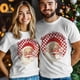 thumbnail image 4 of Camisetas gráficas informales de manga corta para hombre con texto "Feliz Navidad, Papá Noel", 4 of 8