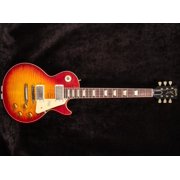 Angle View: Gibson Custom 60th Anniversary 1959 Les Paul Standard Electric Guitar Factory Burst