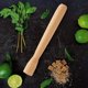 thumbnail image 5 of Los mezcladores de cócteles trituran frutas, exprimen menta y terrones de azúcar: una herramienta de barra imprescindible para los juegos de cócteles, 5 of 5